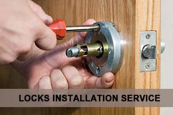 Capitol Locksmith Service Milwaukee, WI 414-937-5987 Capitol Locksmith Service Milwaukee, WI 414-937-5987 - lock-insta-sid-68-4mod
